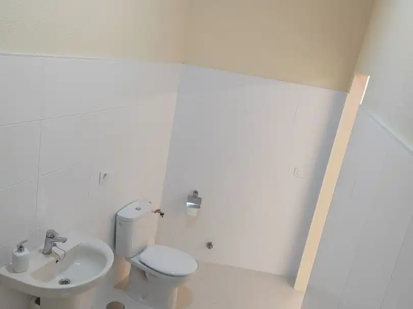 Baño de Local de alquiler en Sonseca