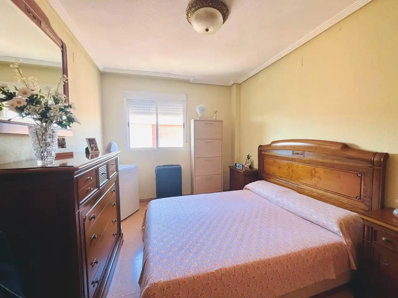 Habitación de Piso en venta en Alicante / Alacant con Jardín privado, Terraza y Trastero