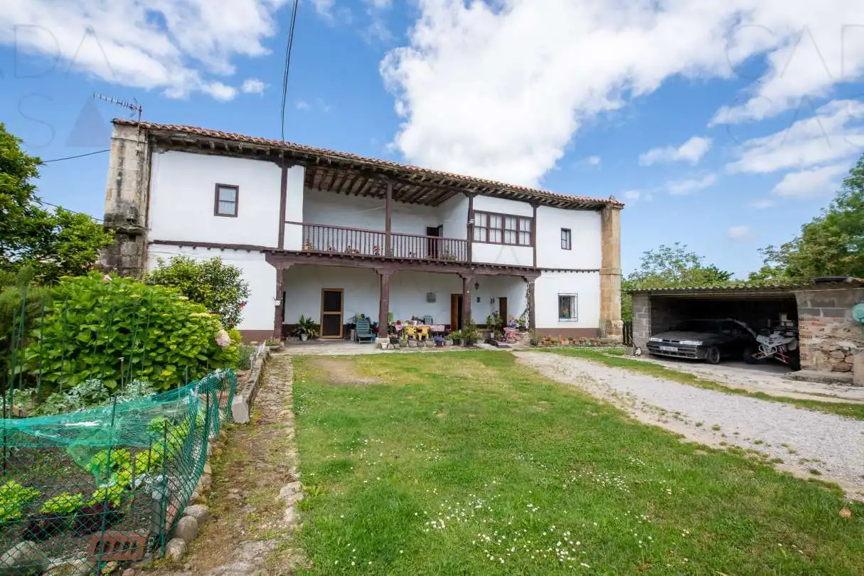 Vista exterior de Casa o chalet en venta en Reocín con Calefacción, Jardín privado y Terraza