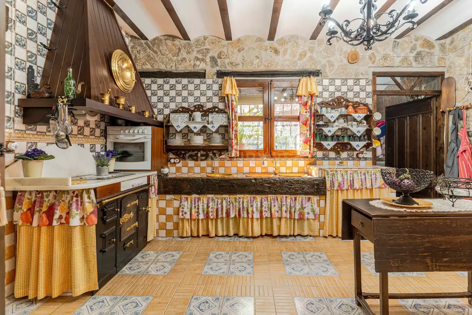 Cocina de Casa o chalet en venta en Huelma con Jardín privado y Sauna
