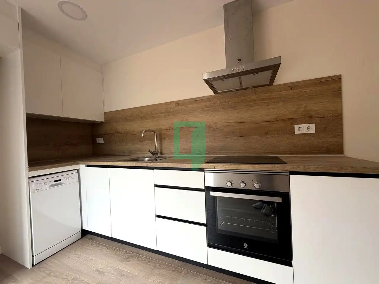Cuina de Dúplex en venda en Badalona amb Parquet, Terrassa i Balcó