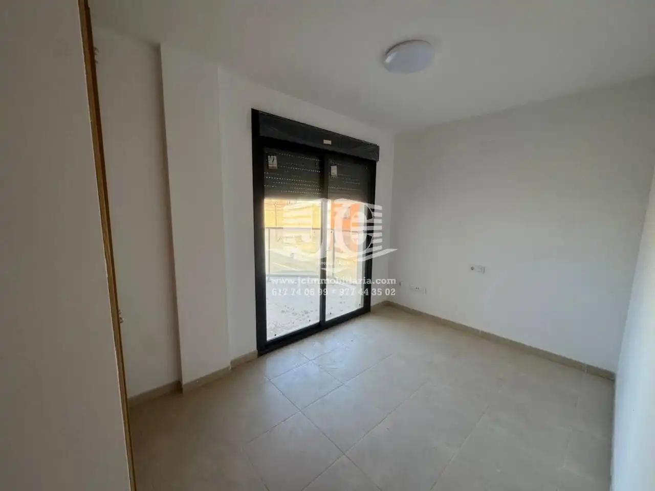 Bedroom of Flat for rent in L'Aldea  with Air Conditioner, Terrace and Storage room