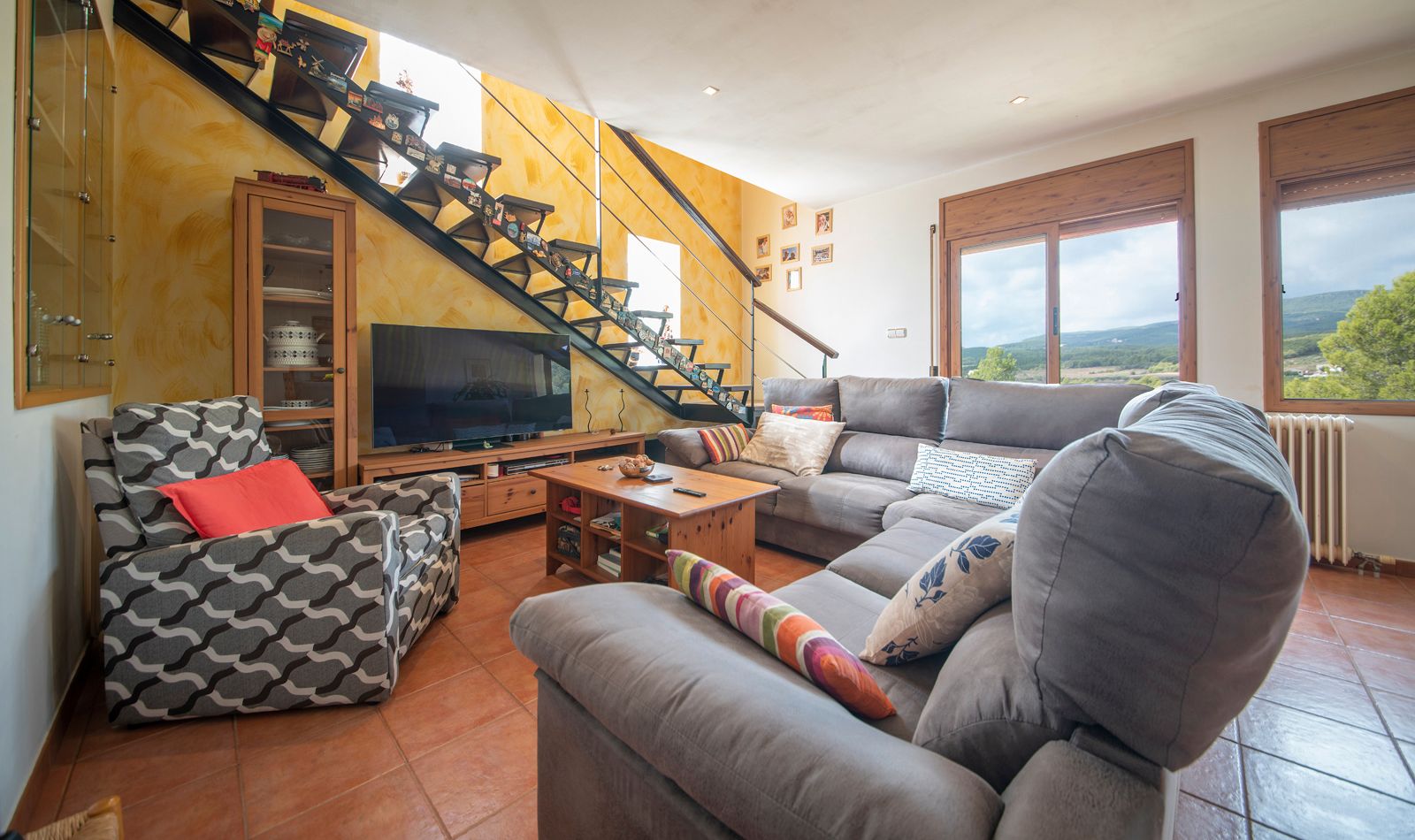 Wohnzimmer von Country house zum verkauf in Font-rubí mit Heizung, Privatgarten und Terrasse