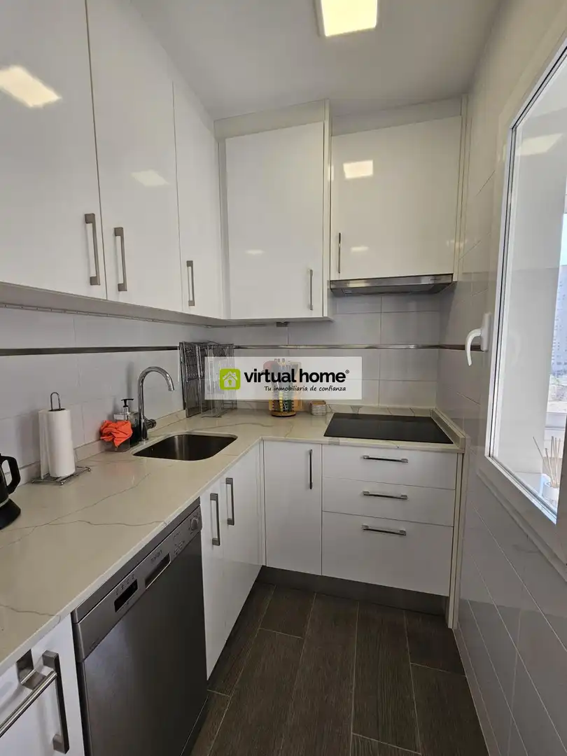 Küche von Wohnung zum Verkauf in Benidorm mit Klimaanlage, Terrasse und Möbliert