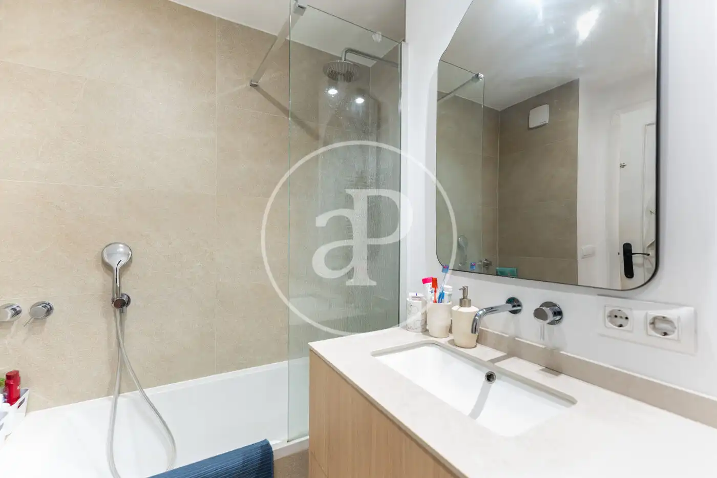 Baño de Piso de alquiler en  Palma de Mallorca con Aire acondicionado y Calefacción
