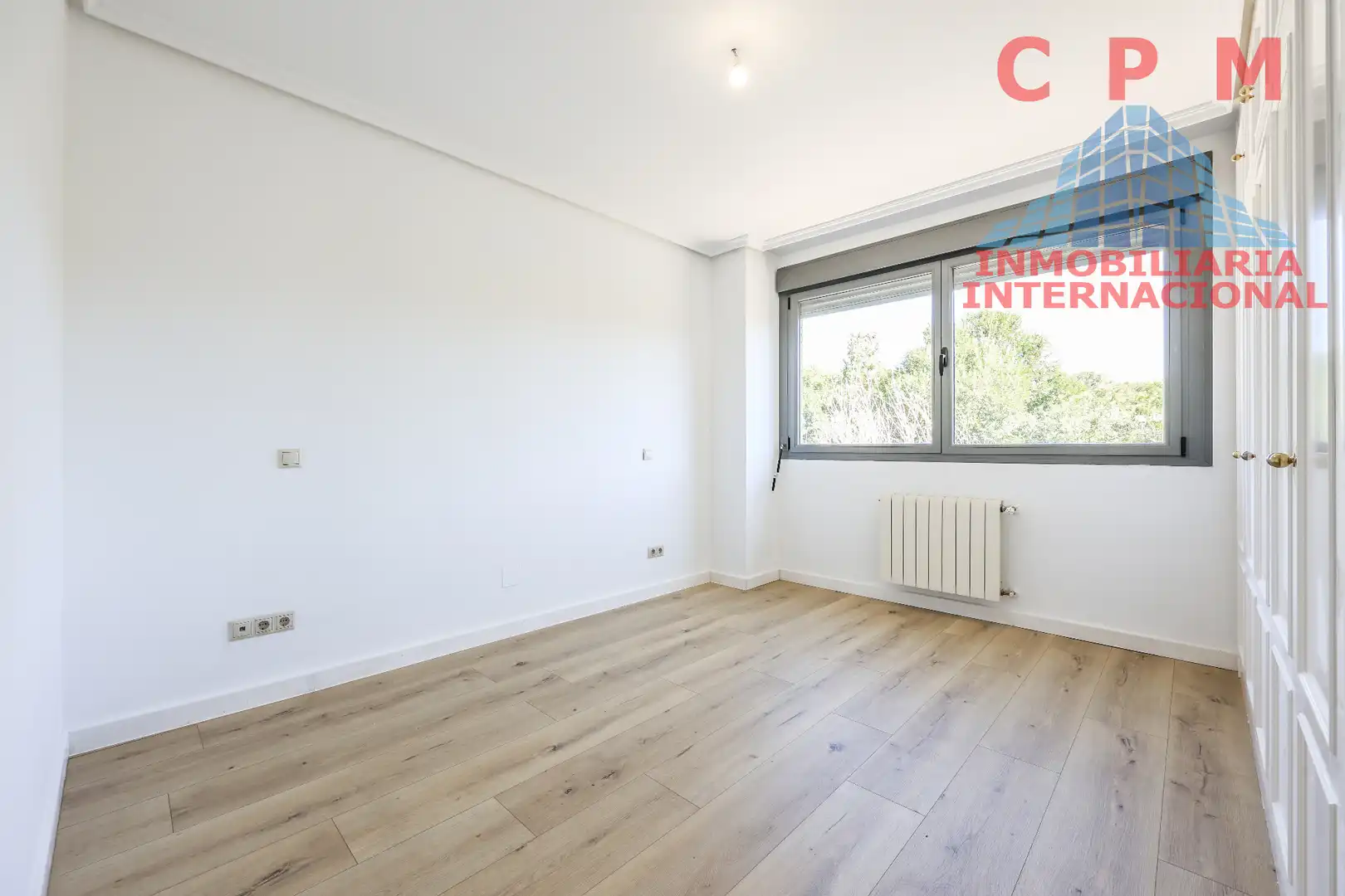 Bedroom of Flat for rent in La Moraleja  with Air Conditioner, Heating and Parquet flooring