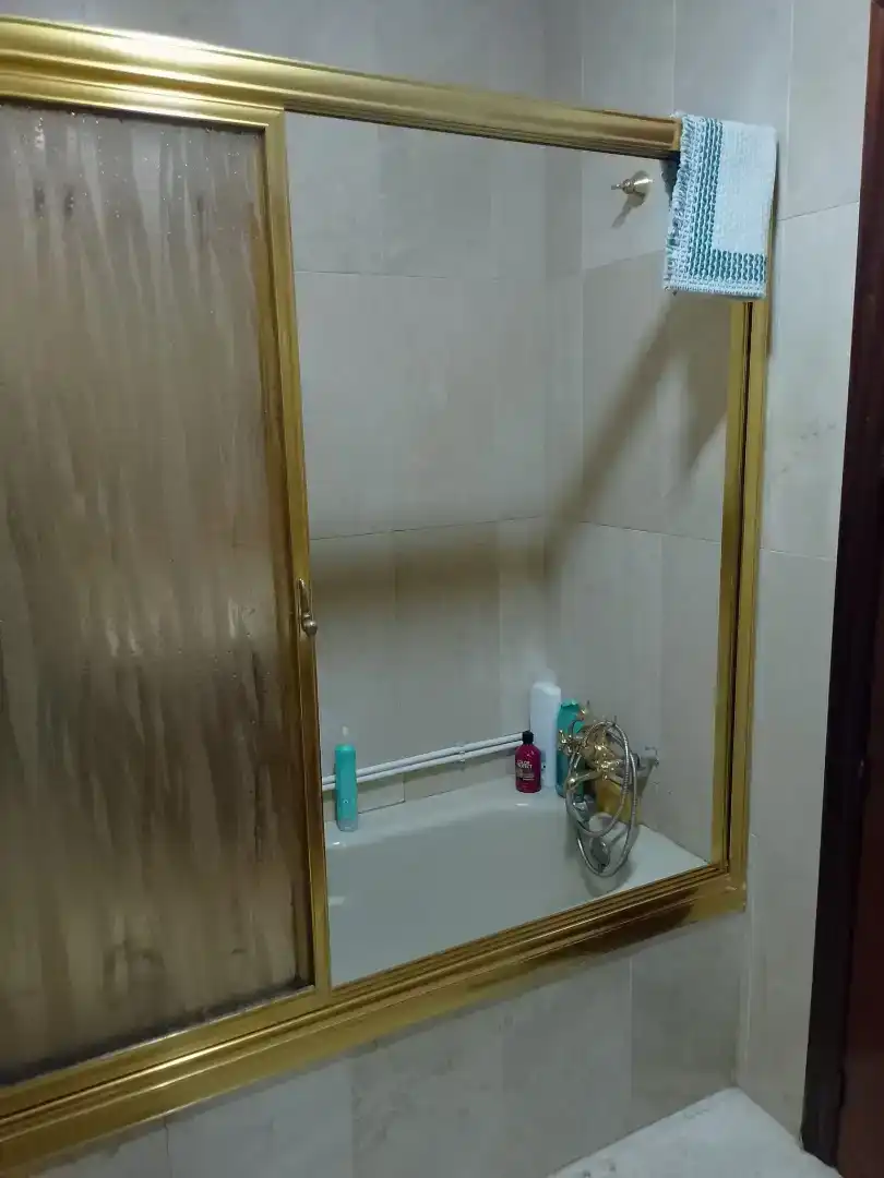 Baño de Piso en venta en Almadén con Aire acondicionado, Amueblado y Lavadora
