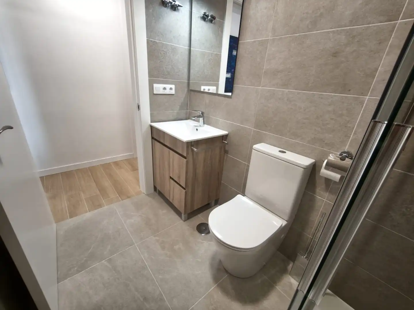Bathroom of Flat for rent in Albacete  with Air Conditioner, Heating and Storage room