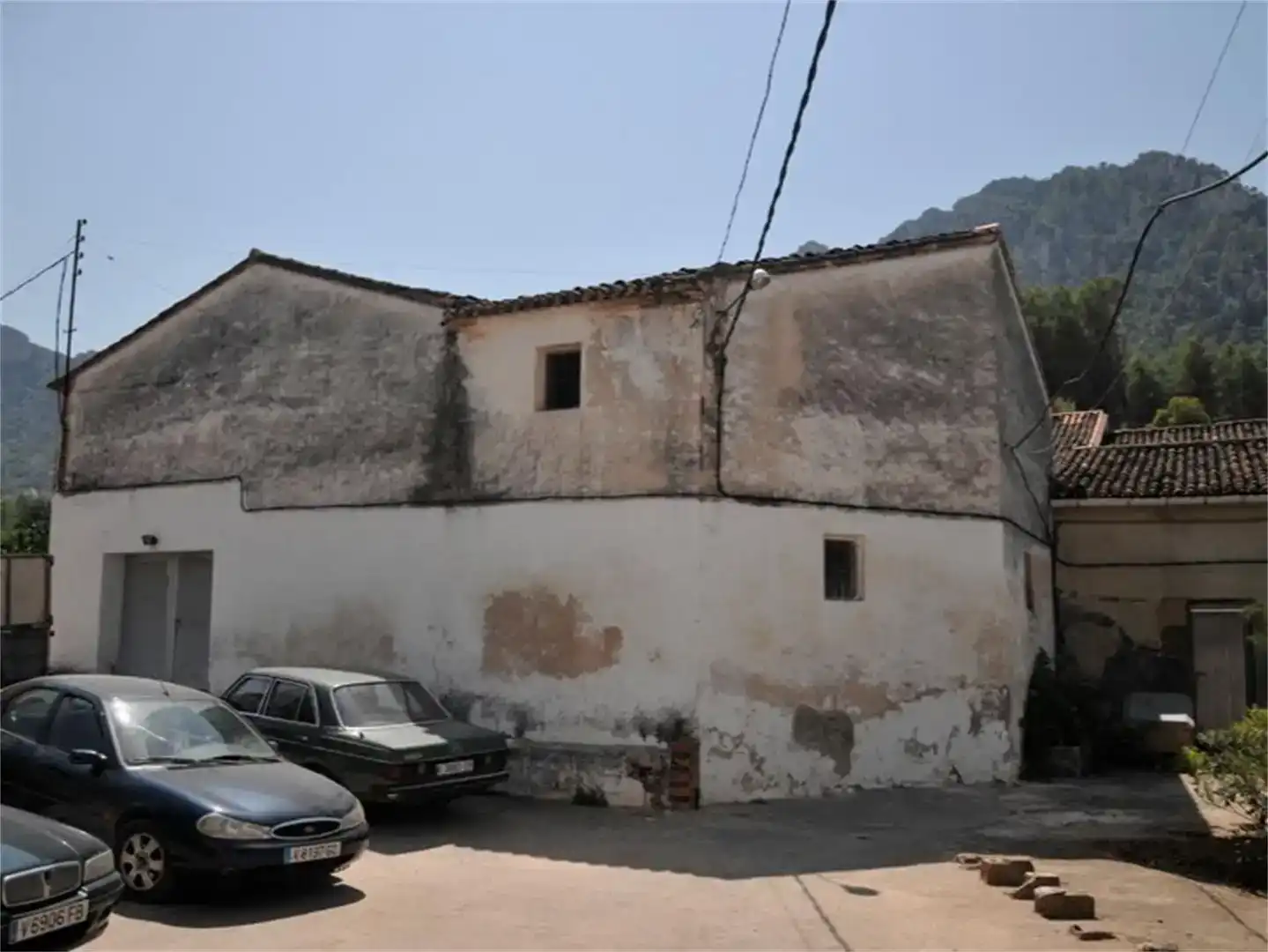 Vista exterior de Casa adosada en venta en Simat de la Valldigna con Jardín privado, Trastero y Amueblado