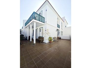 Detached house for sale in Arico