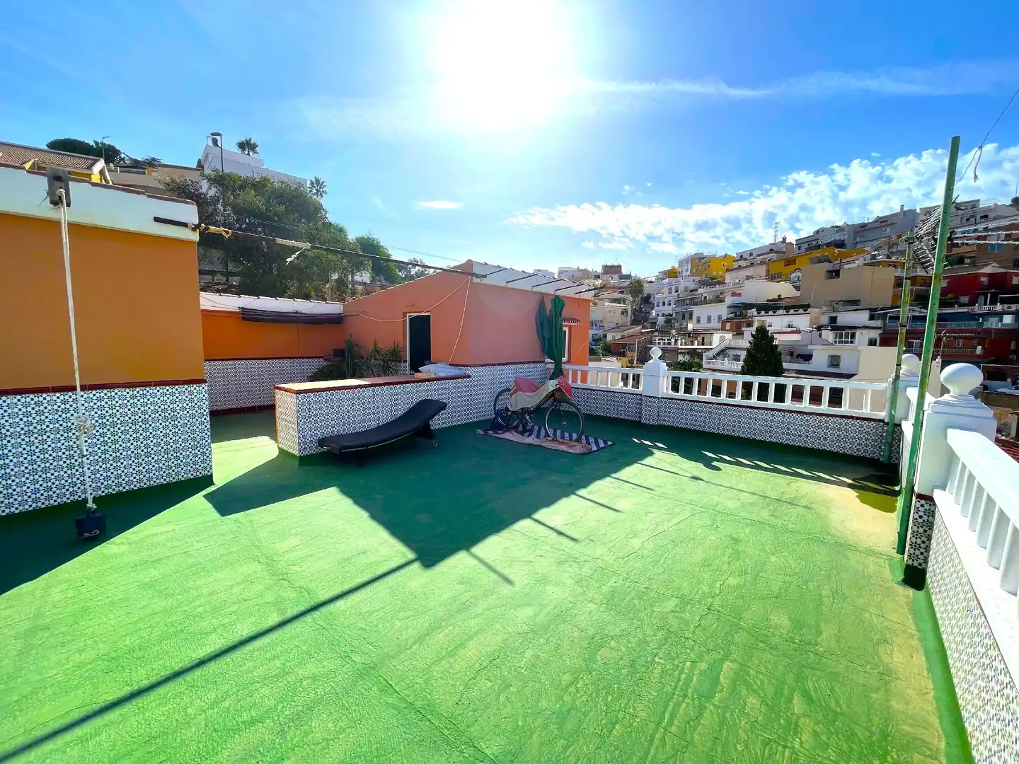 Vista exterior de Casa adosada en venda en Málaga