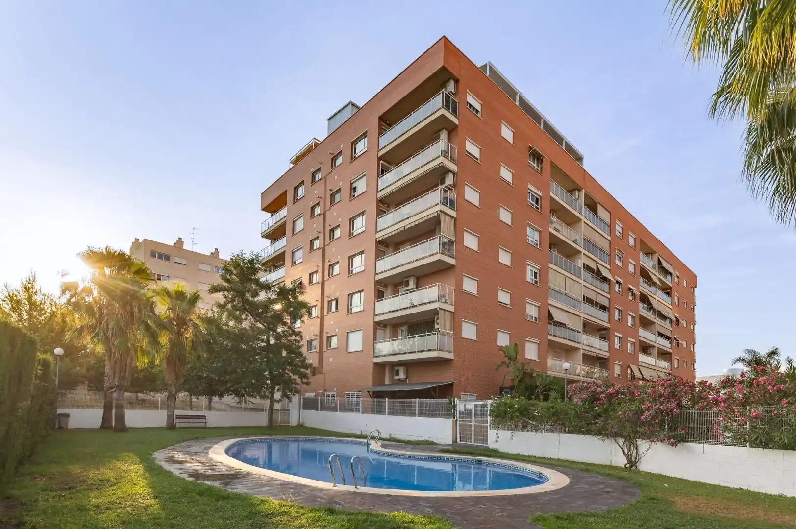 Swimming pool of Flat for rent in Paterna  with Air Conditioner, Heating and Private garden
