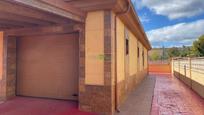 Vista exterior de Casa o xalet en venda en Villamañán amb Calefacció, Jardí privat i Terrassa