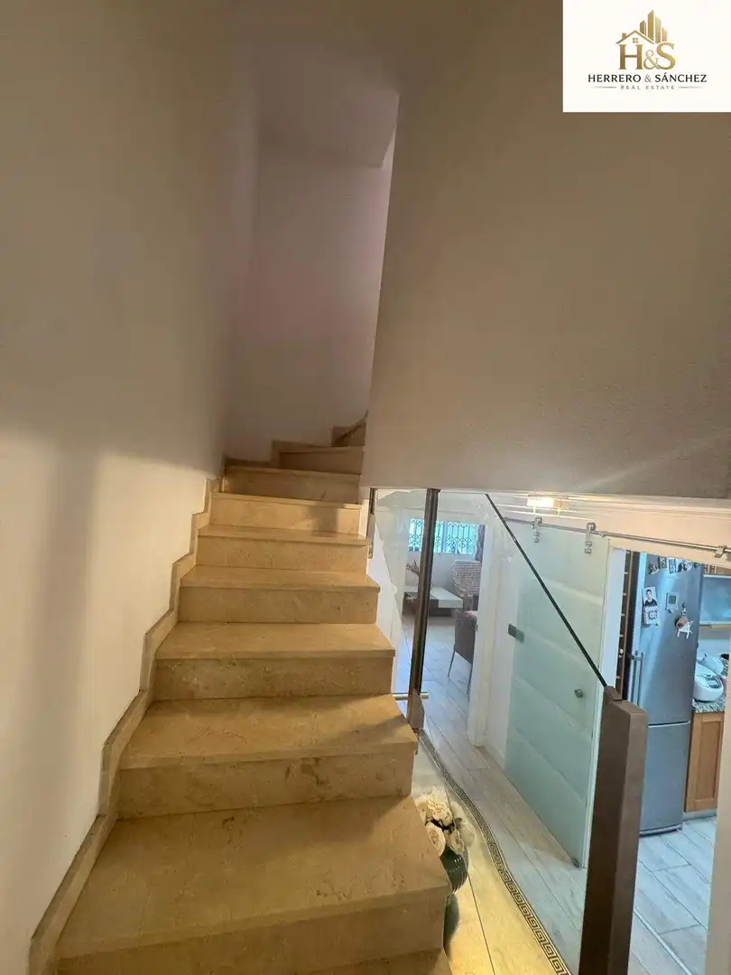 Houses for sale in Alicante / Alacant  with Air Conditioner, Heating and Private garden