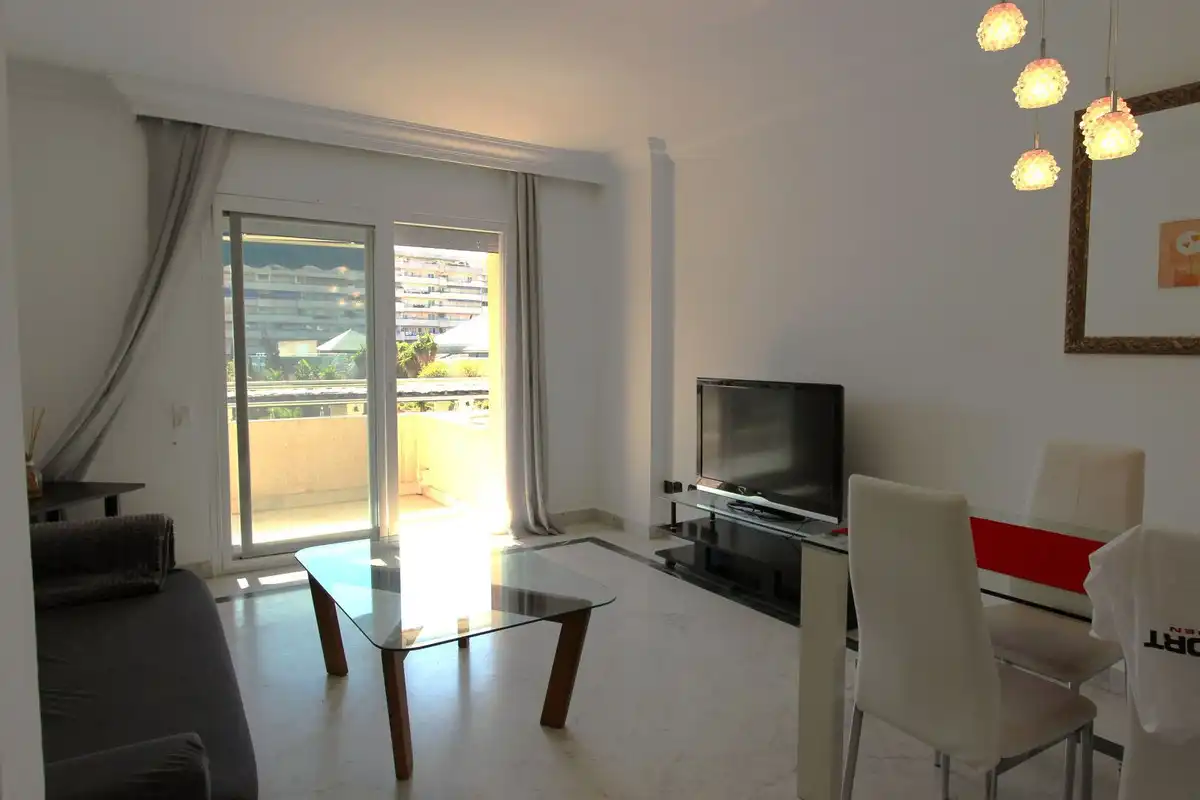 Apartament amb piscina en venda a Nueva Andalucía, imagen 5