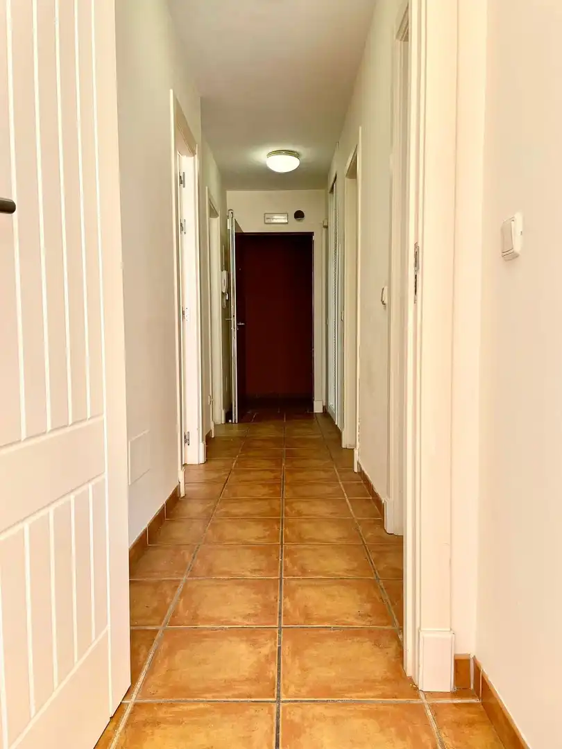 Apartament amb piscina en venda a Benahavís pueblo, imagen 4