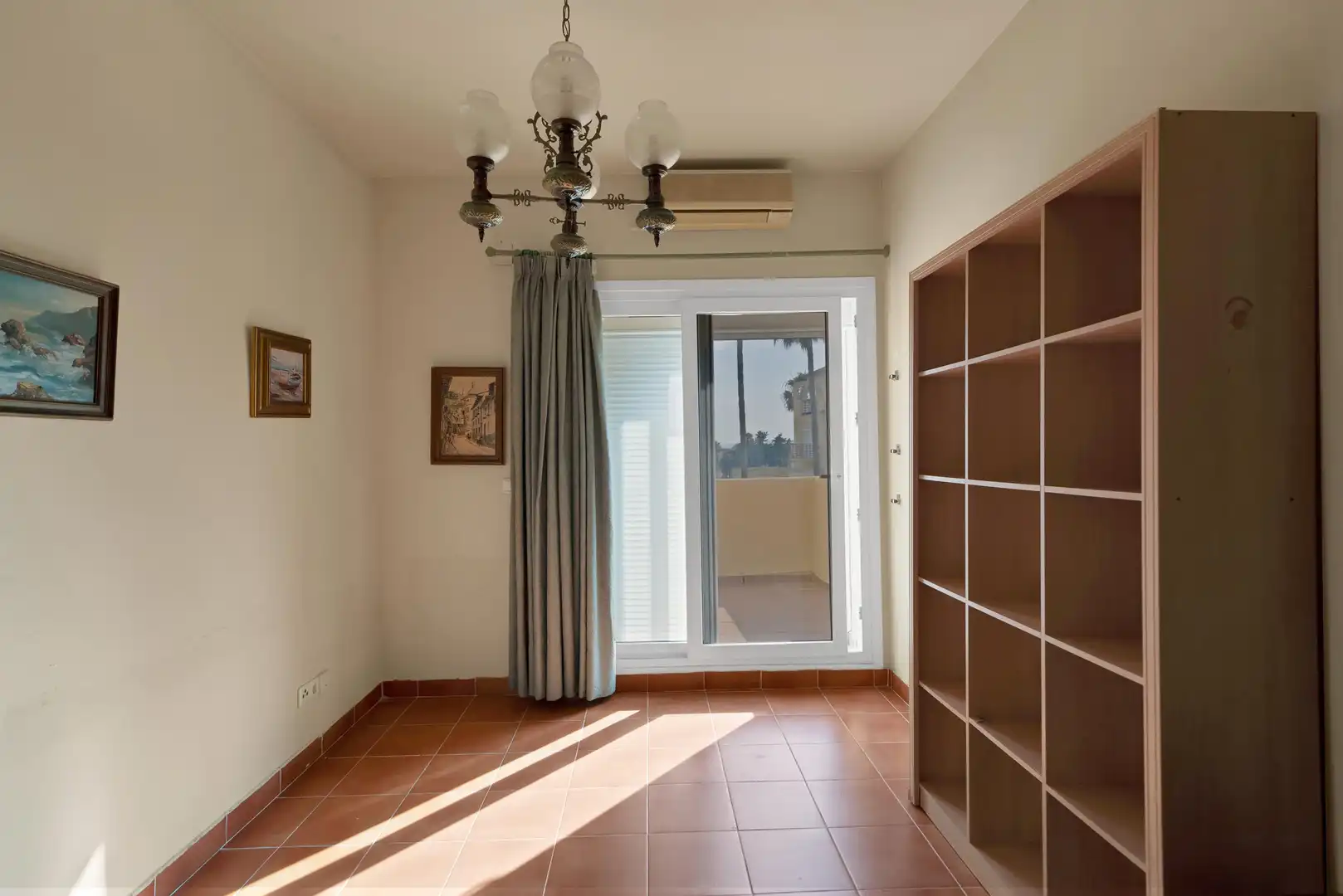Terrassa de Casa adosada en venda en Estepona amb Aire condicionat, Calefacció i Jardí privat