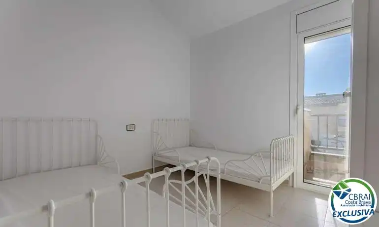 Bedroom of Detached homes for sale in Roses  with Private garden and Community pool