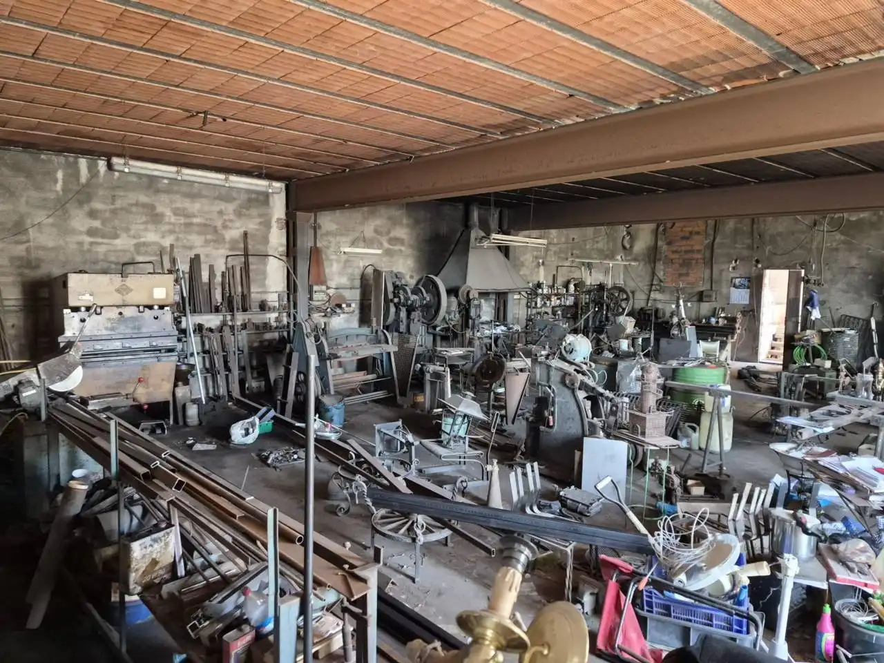 Nave industrial de alquiler en Vilafant