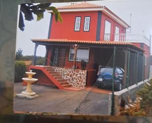 Exterior view of House or chalet for sale in El Rosario  with Heating, Private garden and Parquet flooring