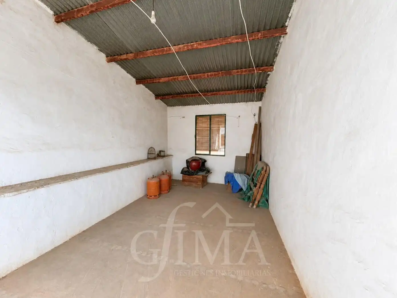 Houses for sale in Tomelloso  with Heating, Storage room and Furnished