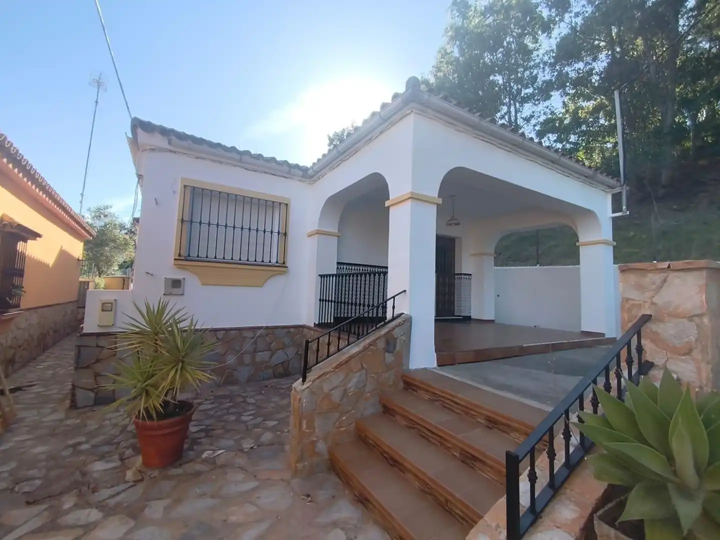 Vista exterior de Finca rústica de alquiler en Algeciras