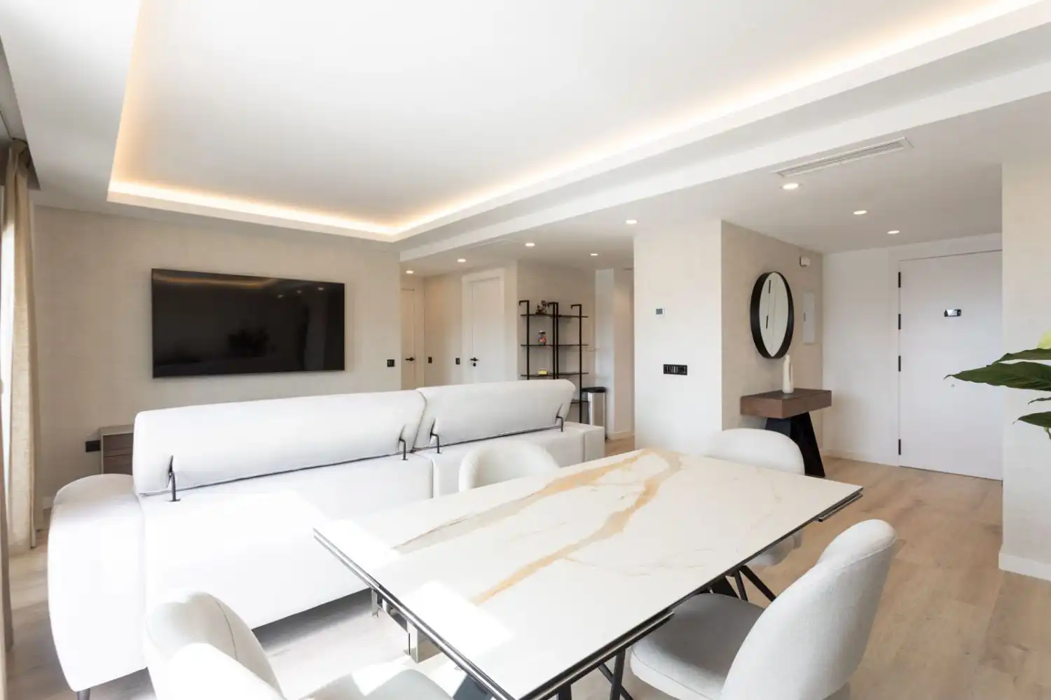 Penthouse with pool for sale in Nueva Andalucía, imagen 8