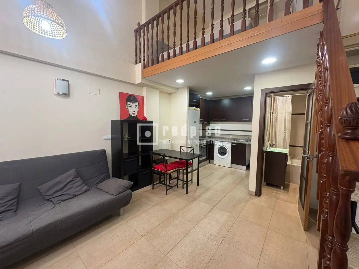 Vista exterior de Piso en venta en Madrid con Calefacción y Amueblado
