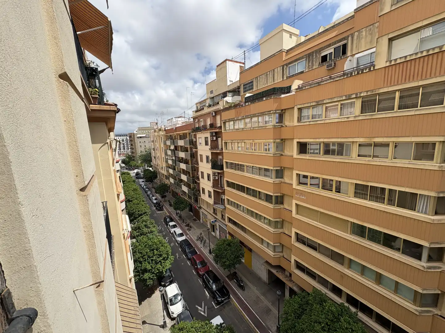 Außenansicht von Wohnung zum Verkauf in Valencia