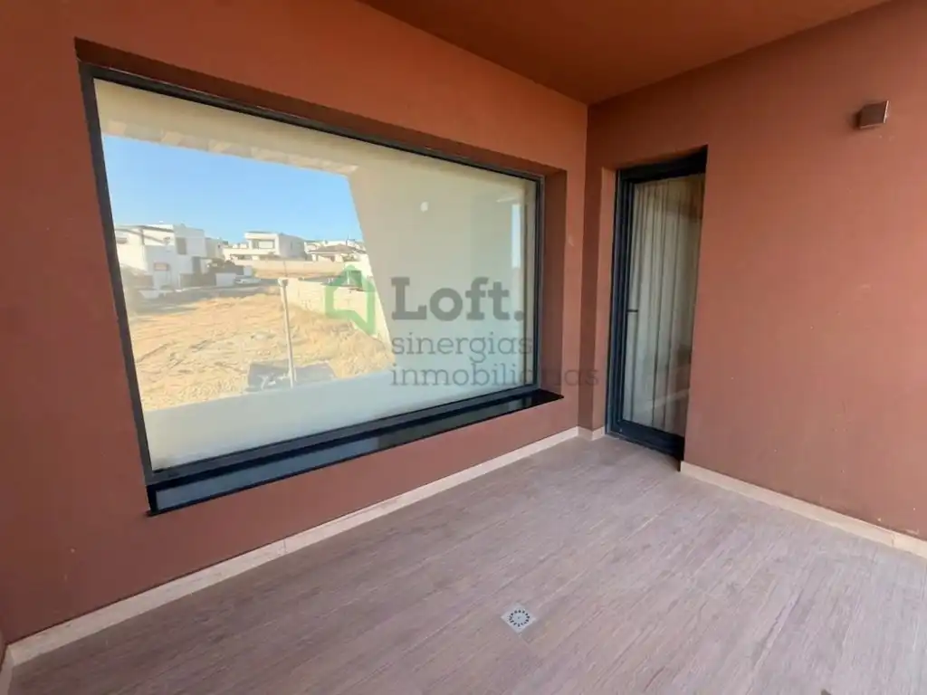 Terrassa de Casa o xalet en venda en Badajoz amb Terrassa, Piscina i Domòtica