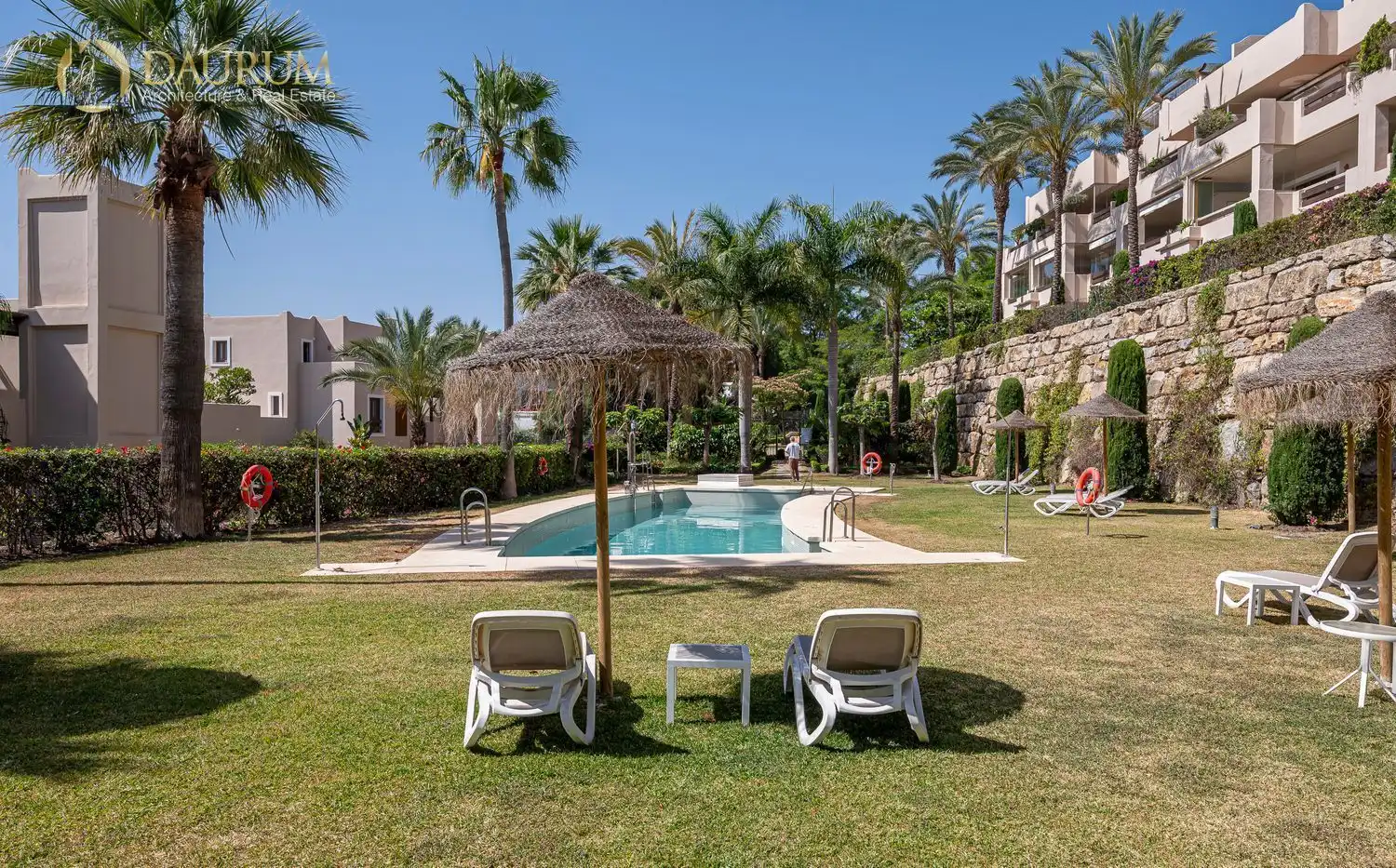 Jardí de Pis en venda en Estepona amb Aire condicionat, Calefacció i Terrassa