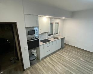 Kitchen of Flat for sale in Illescas  with Air Conditioner, Heating and Oven