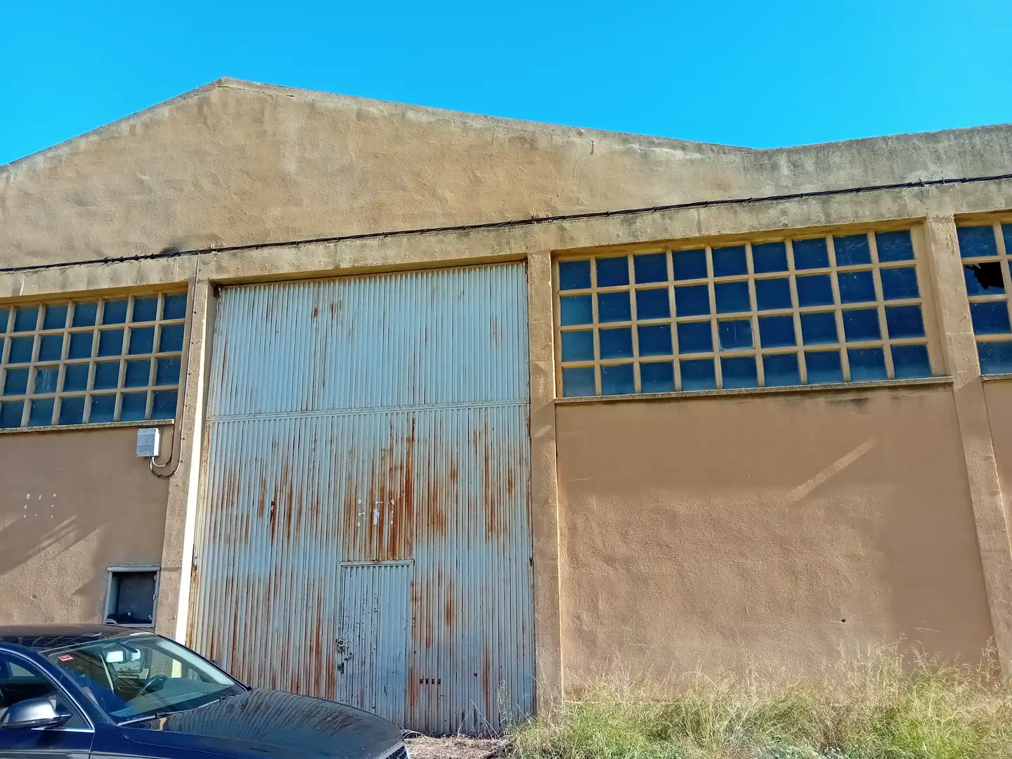 Vista exterior de Nau industrial de lloguer en Calahorra