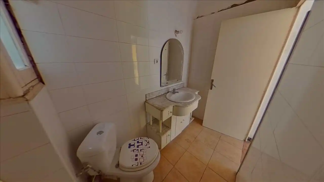 Bany de Pis en venda en Manresa amb Balcó
