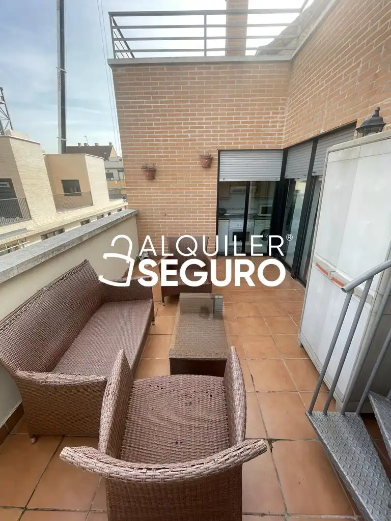 Terrasse von Dachboden zur Miete in Madrid mit Heizung, Terrasse und Abstellraum