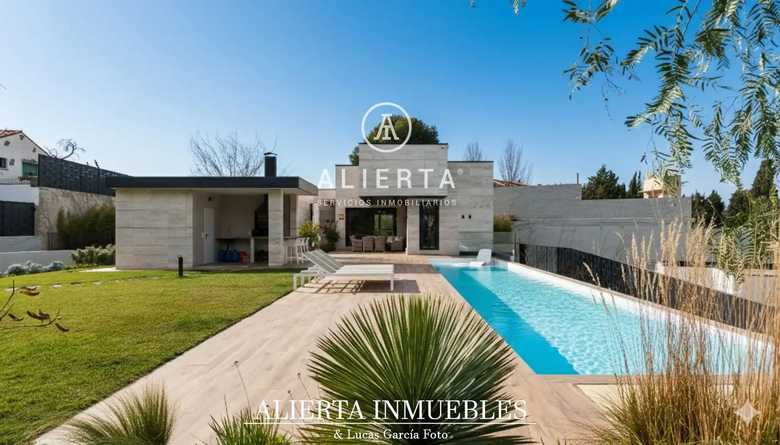 Vista exterior de Casa o chalet en venta en Zaragoza con Aire acondicionado, Calefacción y Trastero