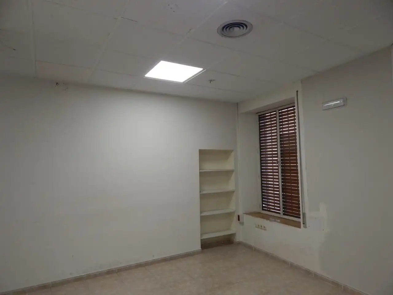 Local comercial en alquiler en Centro, imagen 3