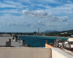 Vista exterior de Àtic en venda en Alcúdia amb Aire condicionat, Terrassa i Internet