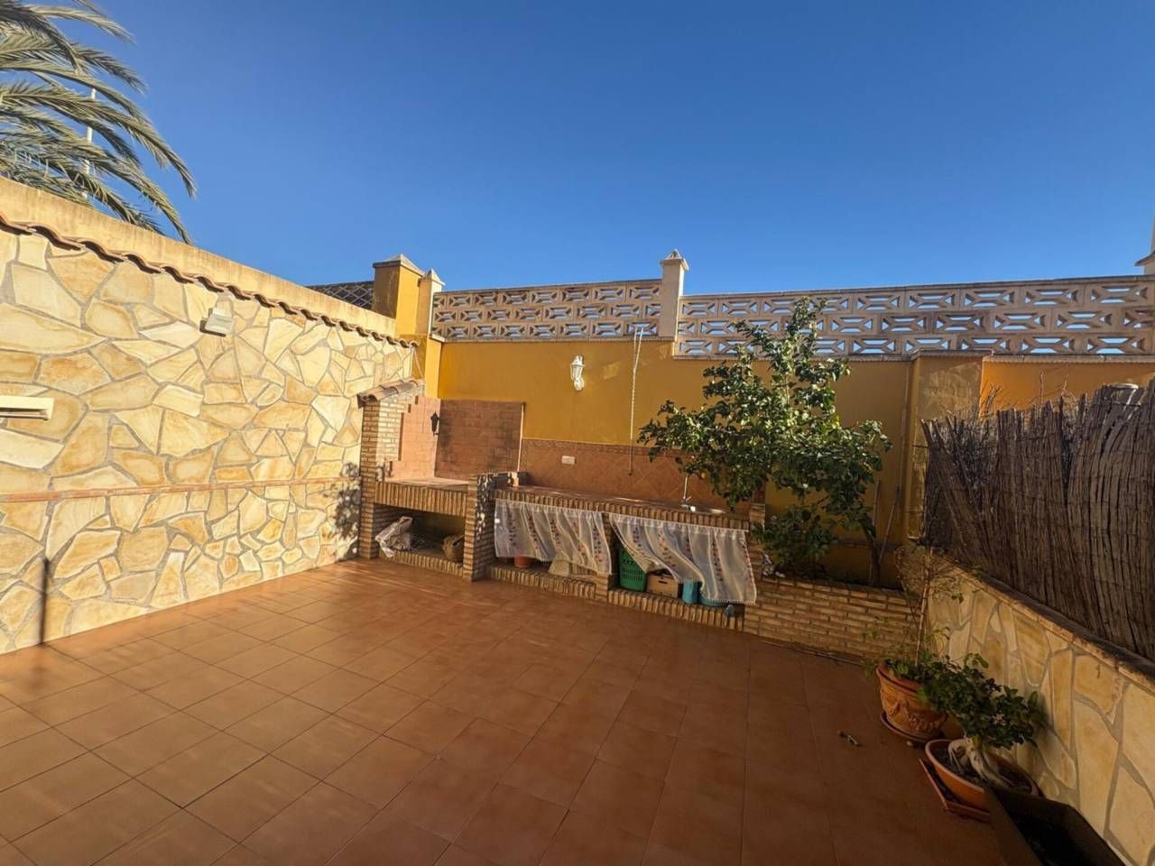 Terraza de Casa adosada en venta en Onil con Aire acondicionado, Jardín privado y Terraza