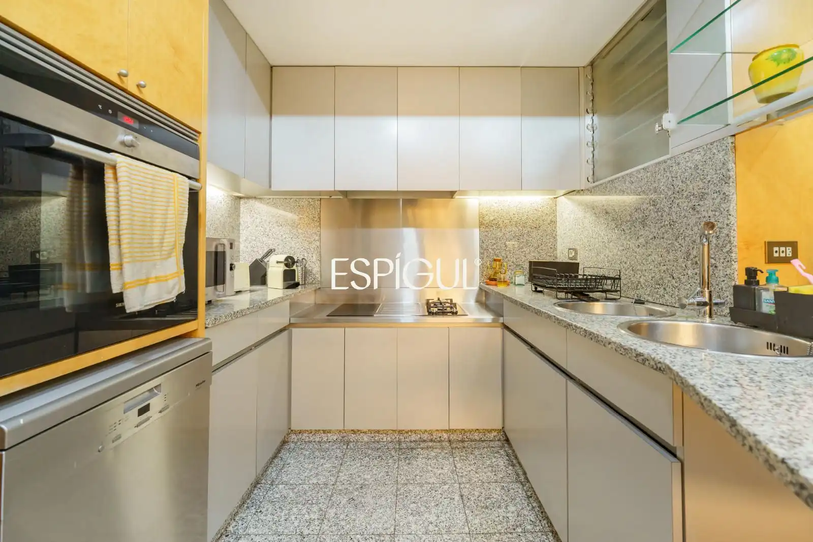Flat with balcony for sale in Corsega, imagen 23
