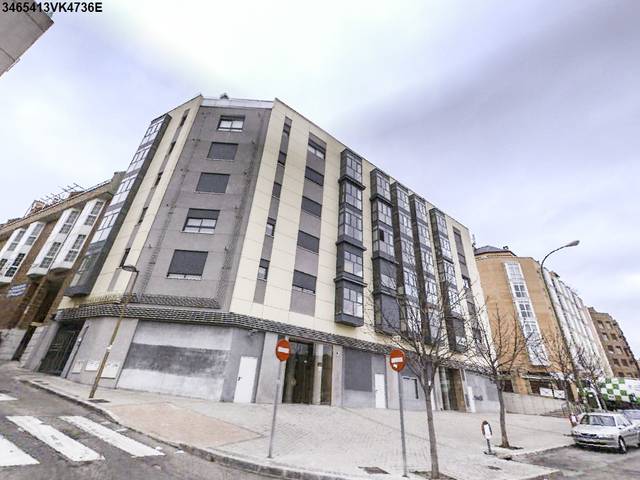 Piso en Venta en Av/ Camilo Jose Cela en Guindalera