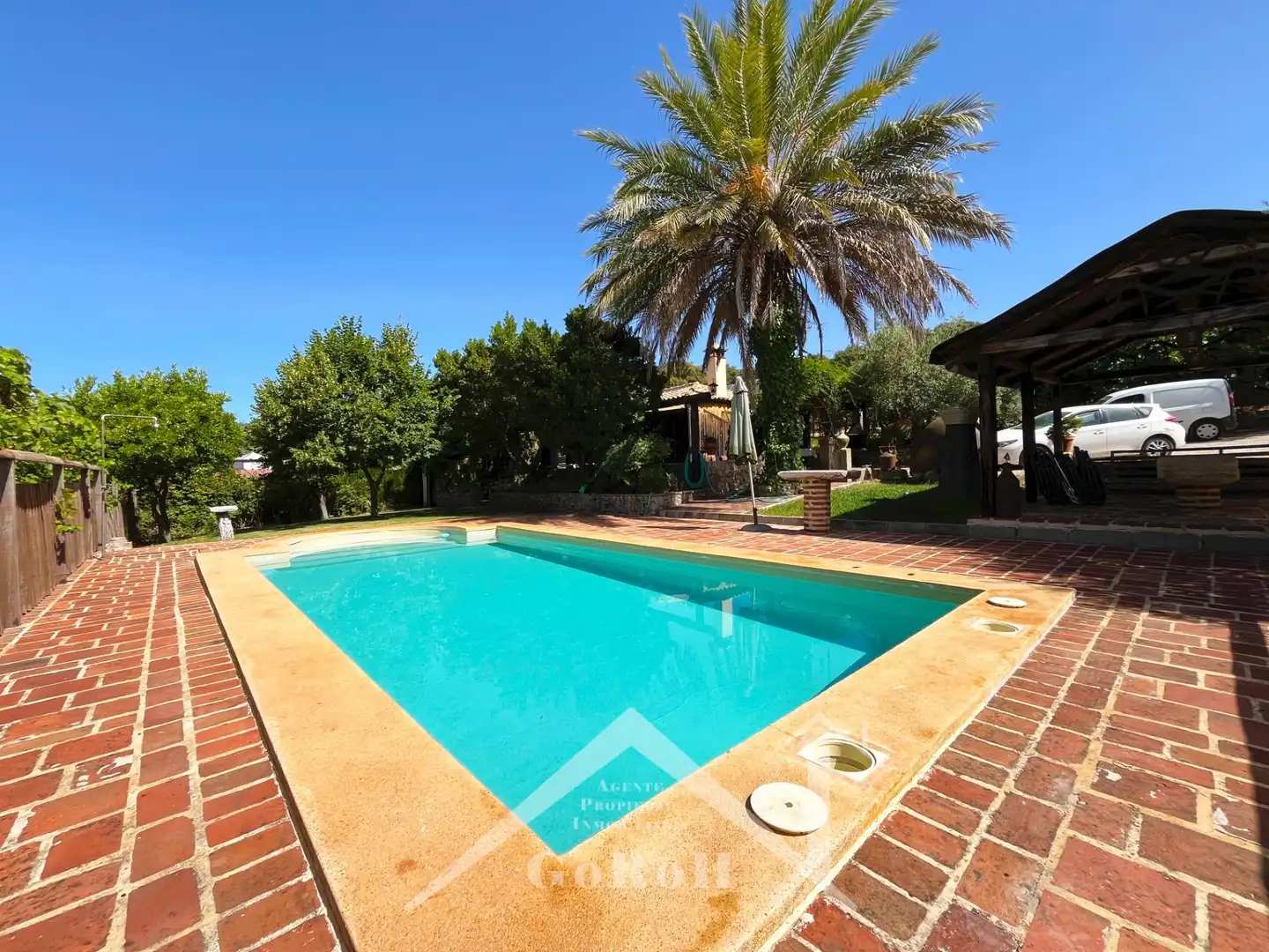 Piscina de Casa o xalet en venda en Cazalla de la Sierra amb Jardí privat, Traster i Piscina