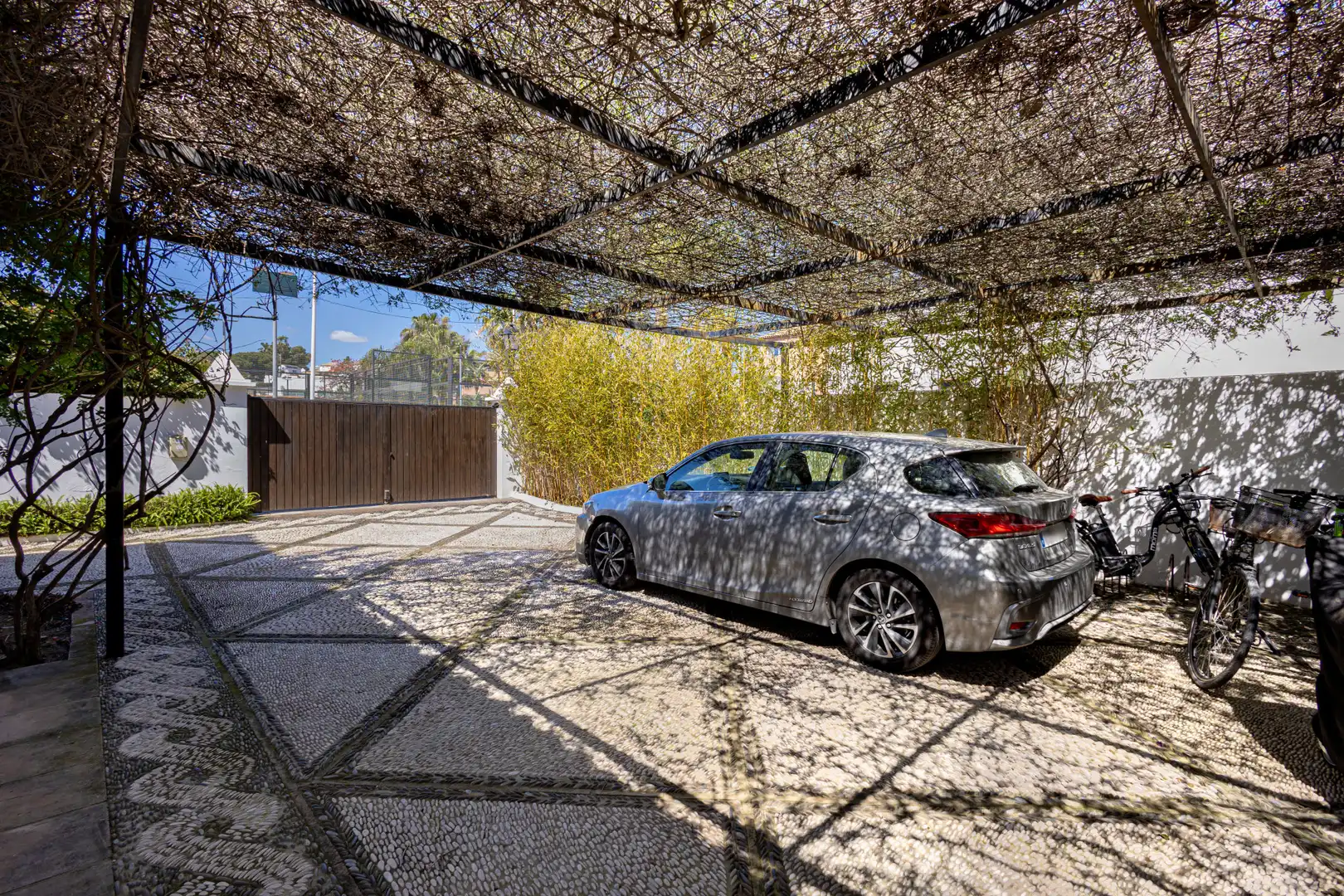 Parking de Casa o chalet de alquiler en Estepona con Jardín privado, Terraza y Piscina