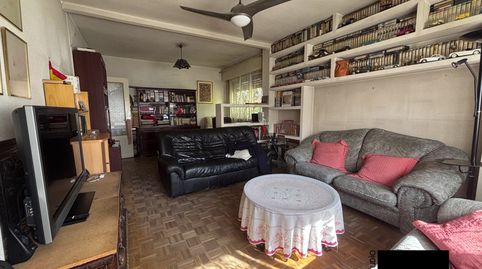 Foto 3 de Pis en venda a Plaza de la Carolina, Peñagrande, Madrid Capital