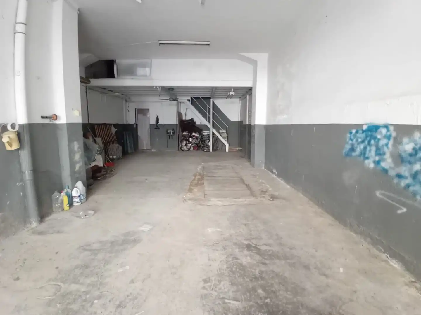 Local comercial en venda a Instituts - Universitat, imagen 2