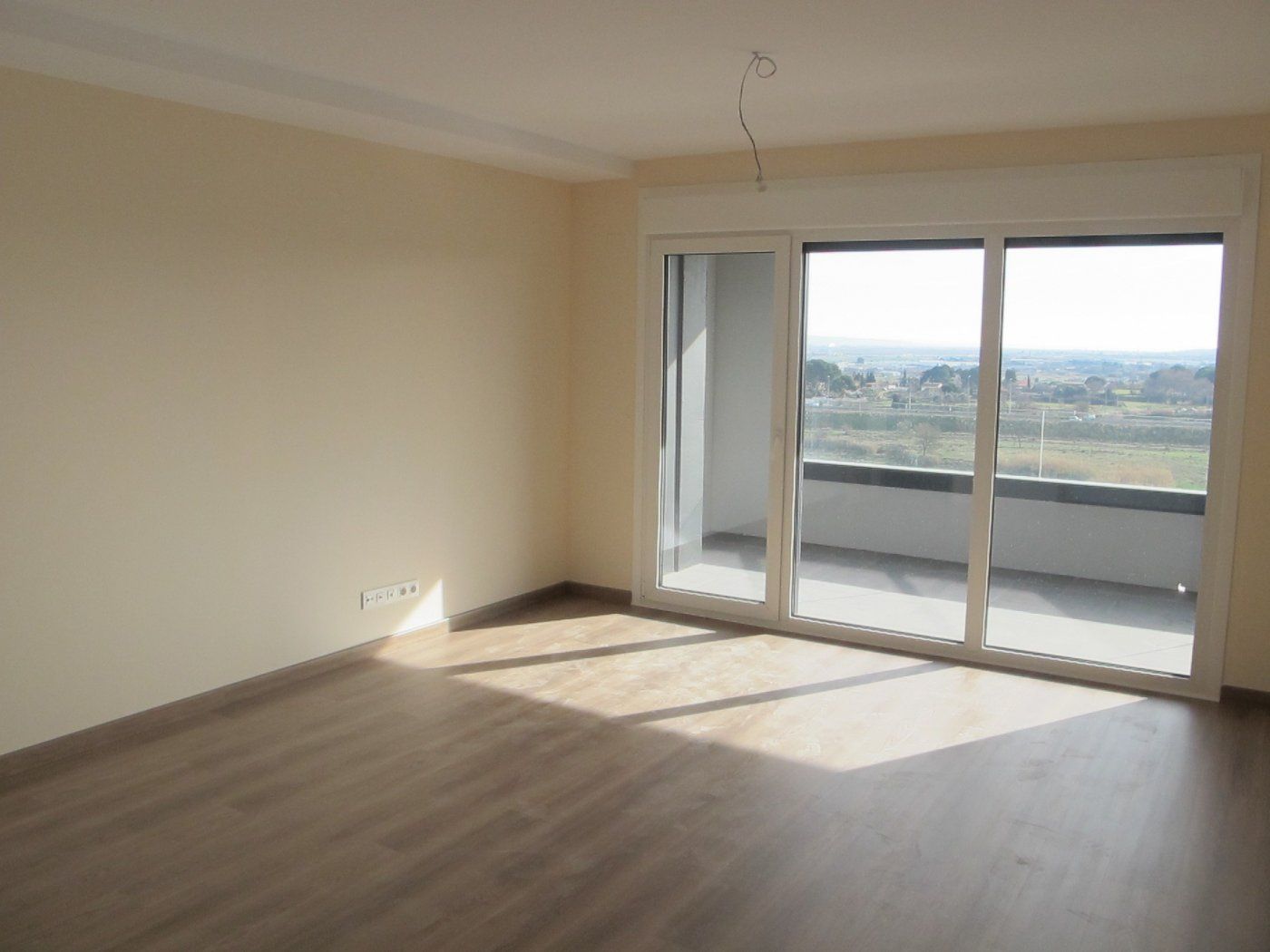 Sala de estar de Piso de alquiler en  Zaragoza Capital con Aire acondicionado, Terraza y Trastero