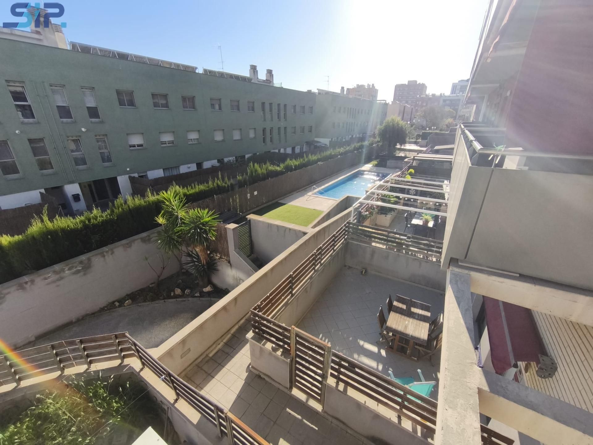 Vista exterior de Pis de lloguer en Vilafranca del Penedès amb Aire condicionat, Calefacció i Parquet