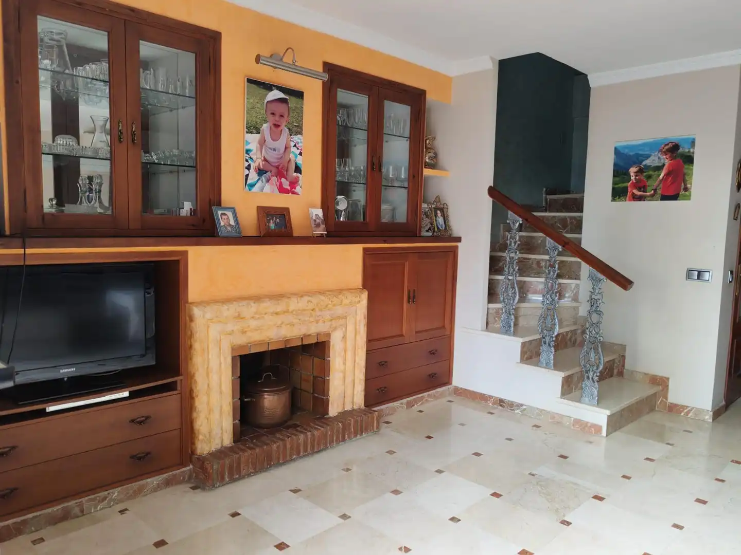 Sala d'estar de Dúplex en venda en La Carihuela - Los Nidos