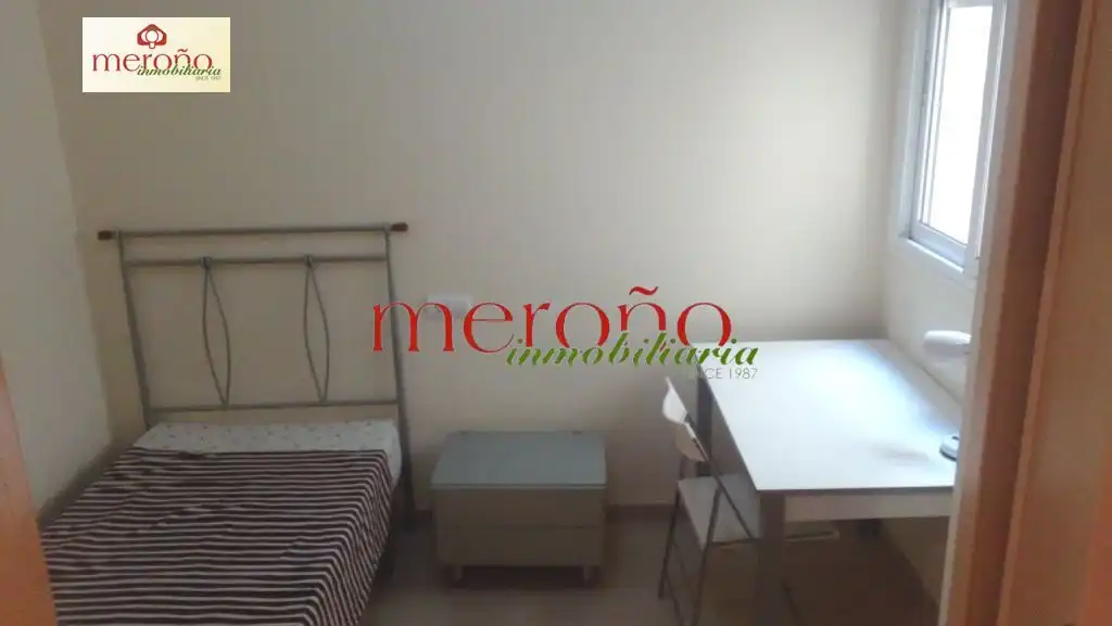 Habitación de Piso de alquiler en Elche / Elx con Amueblado