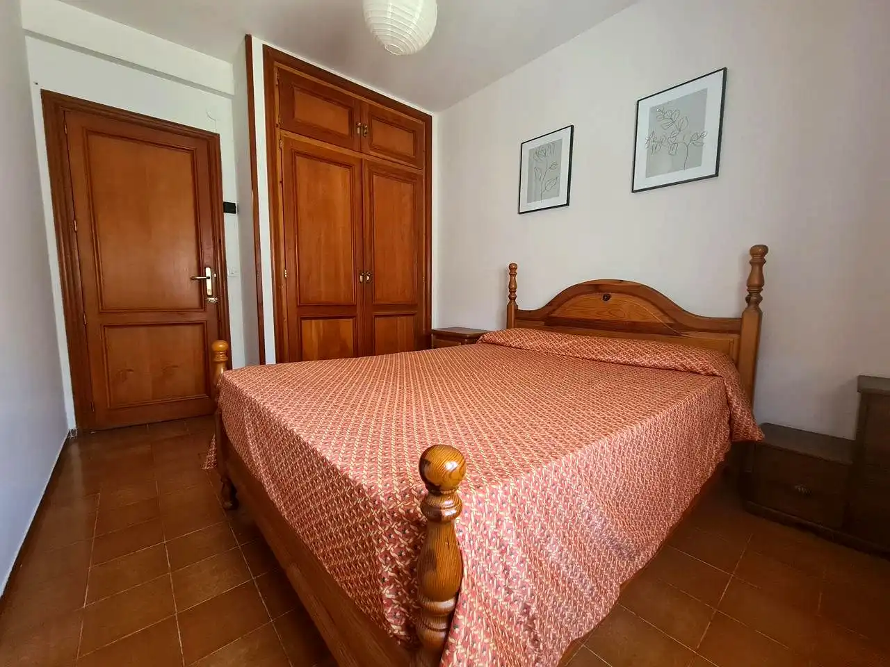 Habitación de Piso en venta en La Adrada  con Aire acondicionado, Terraza y Amueblado